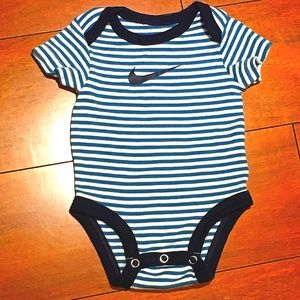 NIKE Striped Baby Onesie Size 0-3 Months